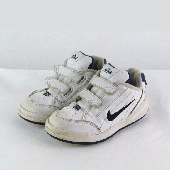 nike white velcro shoes